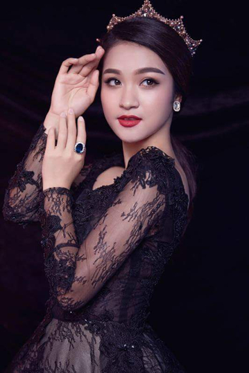 杜氏清花生活照杜氏清花演出现场在中越两国国家级舞台频频获奖,交出