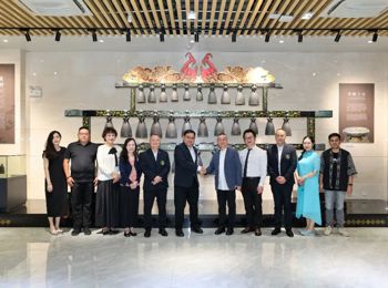 泰国易三仓大学来访
