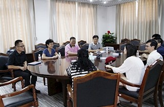 学院领导亲切接见马来西亚留学生陈永馨
